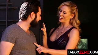 Stepmom velit pueri et aspera sexus - Cherie DeVille, Tommy Pistol Stepmom velit pueri et aspera sexus - Cherie DeVille, Tommy Pistol