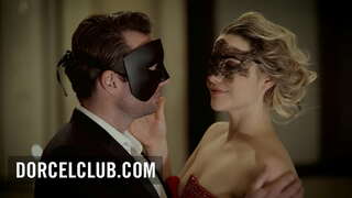 Интензивен секс за време на сексуално развратен човек партија