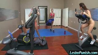 שווער געשלעכט באַשטראָפן מייַכל צווישן הייס און מיינען לעזביאַנז (blake&amp;amp;קאַרליע&amp;amp;kenna) פֿילם-19