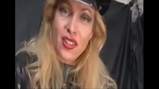 Latex Femdom Nyonya Dominasi