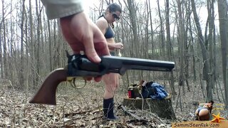 Фарма Девојка и огнено Оружје